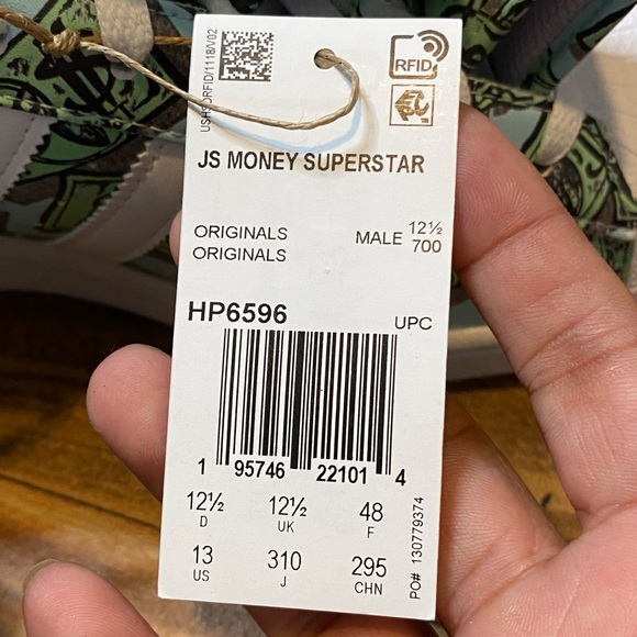 Adidas Originals x Jeremy Scott • Money Print Superstar Sneakers - Picture 13 of 16